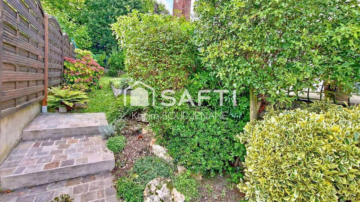 Photo 1 - Maison à MONTMORENCY