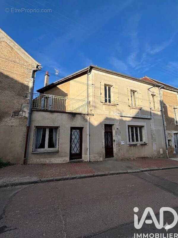Photo 1 - Maison à SAINT-BRIS-LE-VINEUX