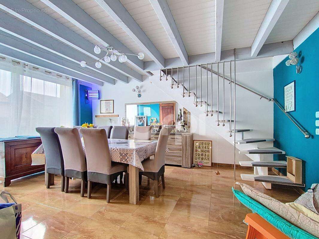 Maison à MENNOUVEAUX