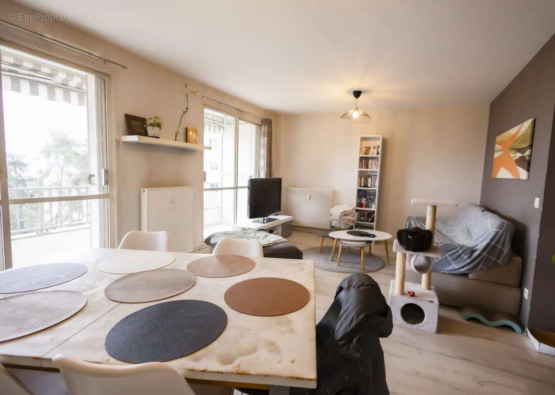 Appartement à CALUIRE-ET-CUIRE