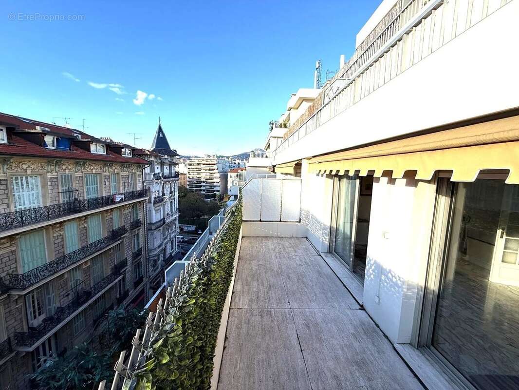 Appartement à NICE