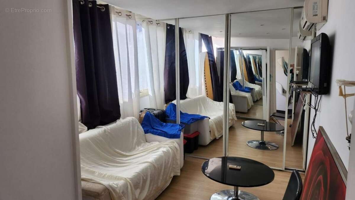 Appartement à MANDELIEU-LA-NAPOULE