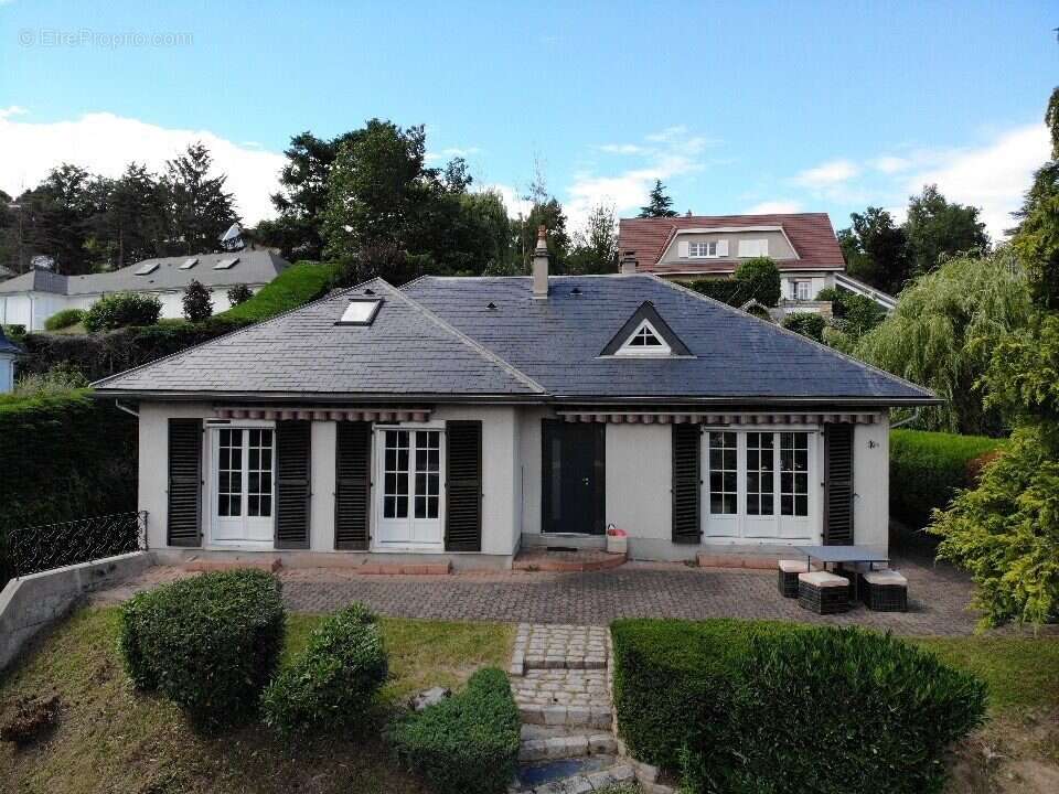 Maison à L'ETRAT