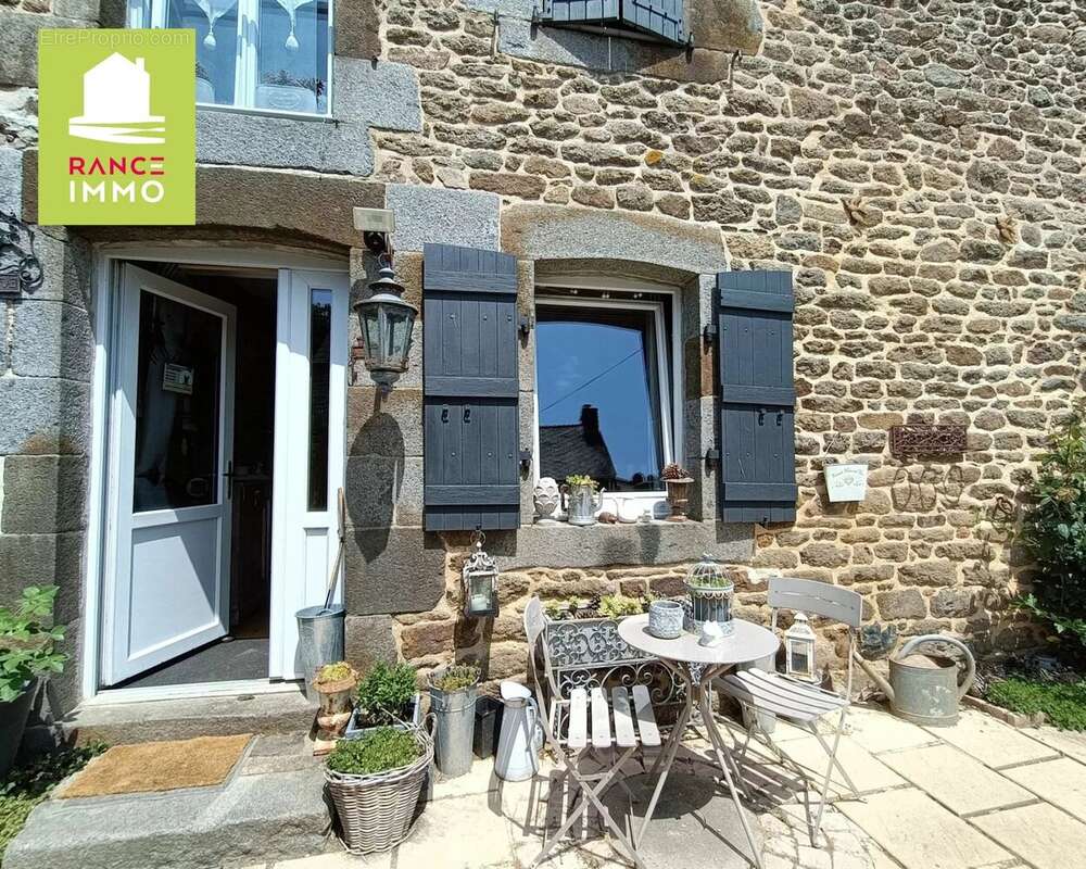 Maison à PLEUDIHEN-SUR-RANCE