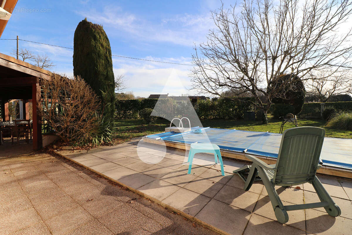 Maison de 122 m² avec Piscine et Grand Terrain Arboré Secteur Lavaur Ambres 4 pièce(s) - photo 17