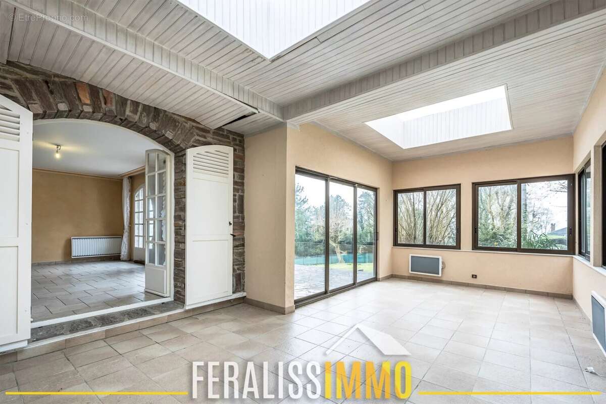 Maison à VAUX-SUR-SEINE