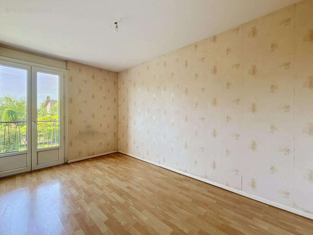 Appartement à TOURNON-SUR-RHONE