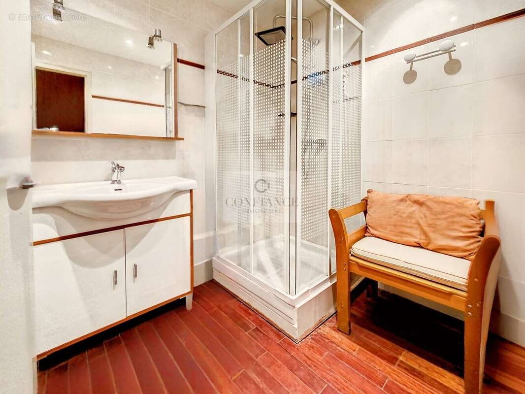 Appartement à SAINT-ETIENNE-DE-TINEE