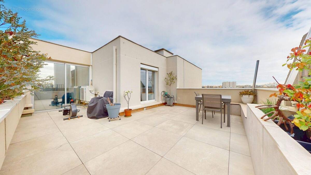 Appartement à LYON-7E