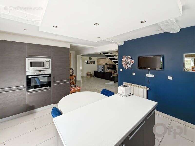 Maison à SAINT-CLAR