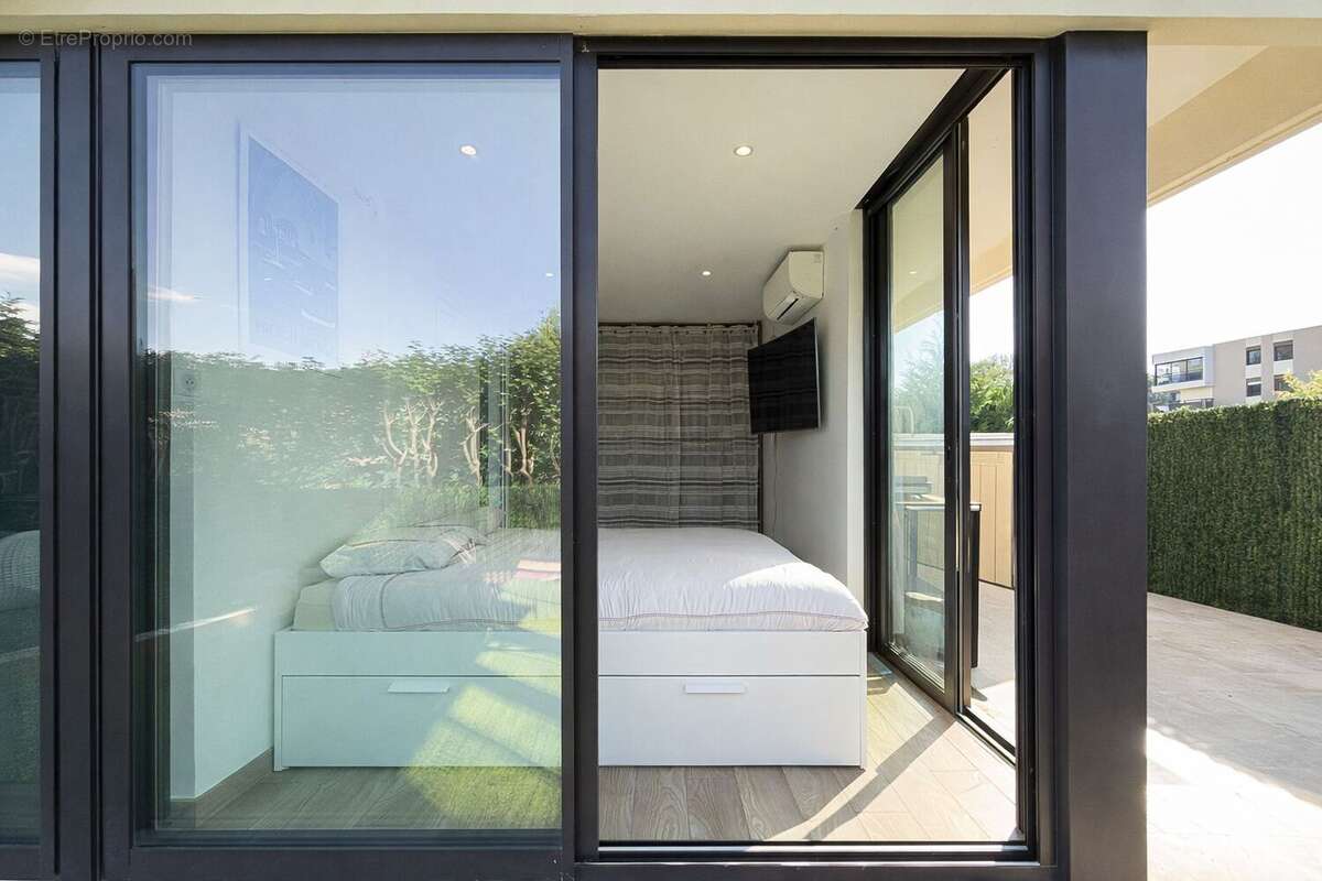 Appartement à MANDELIEU-LA-NAPOULE