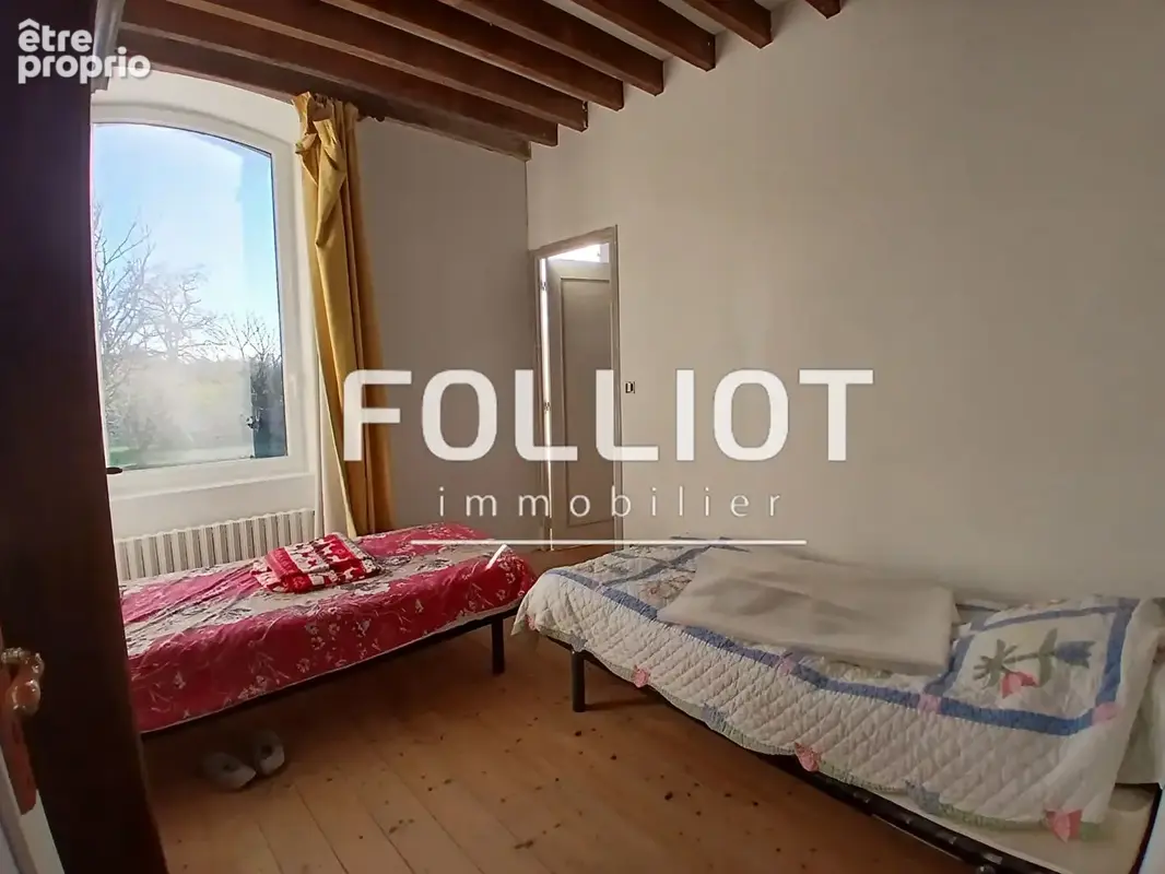 A vendre - Coup de coeur assuré pour cet ancien presbytère plein d'authenticité - photo 13
