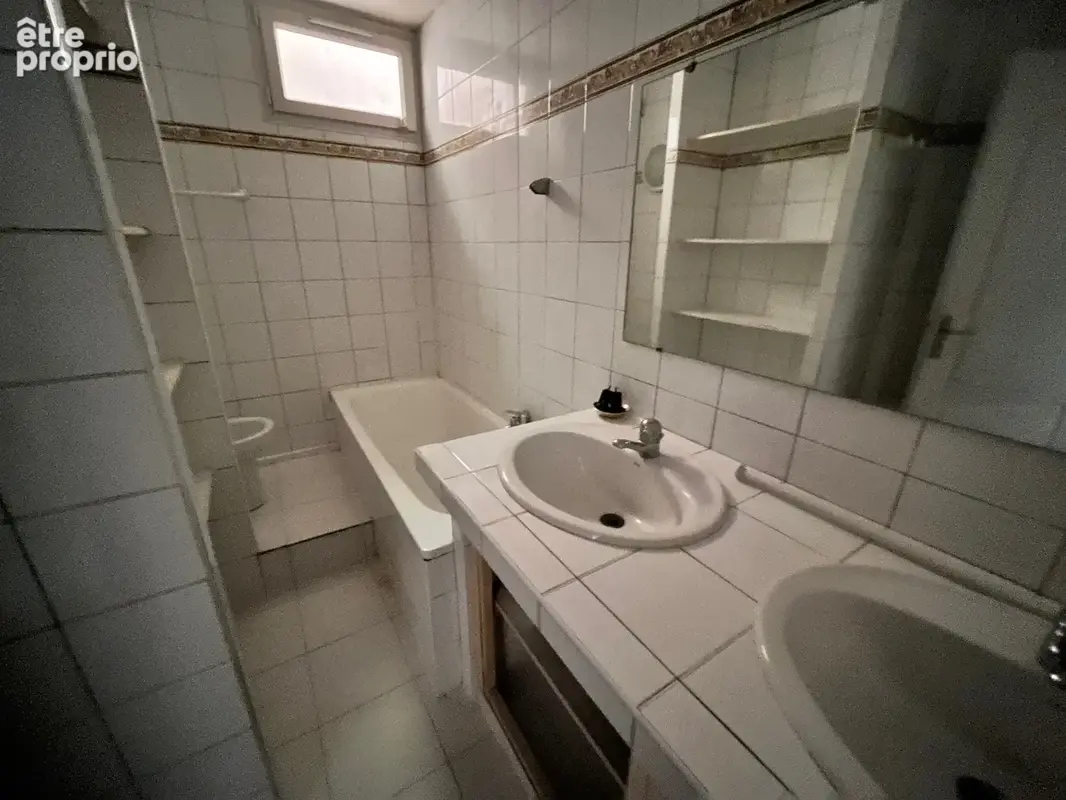 2 Pièces 42,5m2 avec sous sol aménagé 48m2 en Rez de Jardin 170m2 Garage en sous sol - photo 14