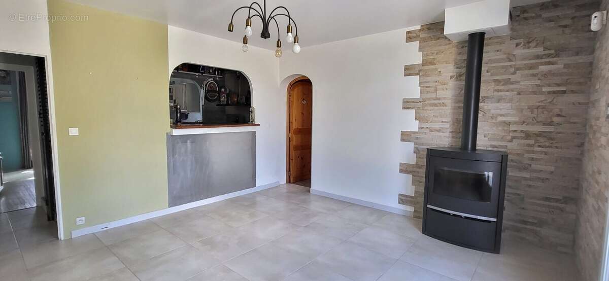 Maison à CHERVES-RICHEMONT