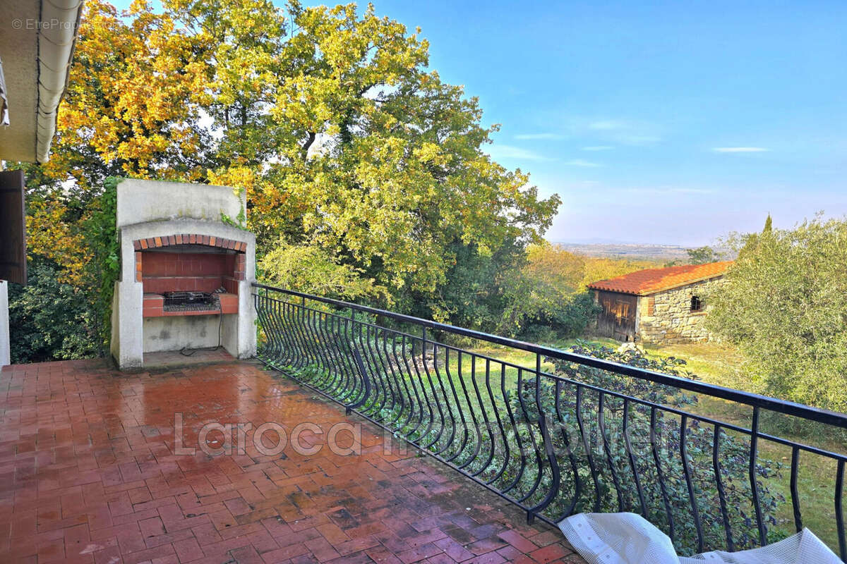 Maison à VILLELONGUE-DELS-MONTS