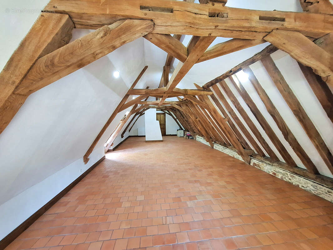 Longère de caractère avec 5 chambres - photo 19