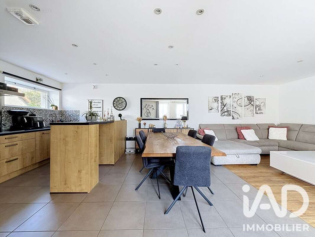 Maison 129 m² à Coueron  - photo 3