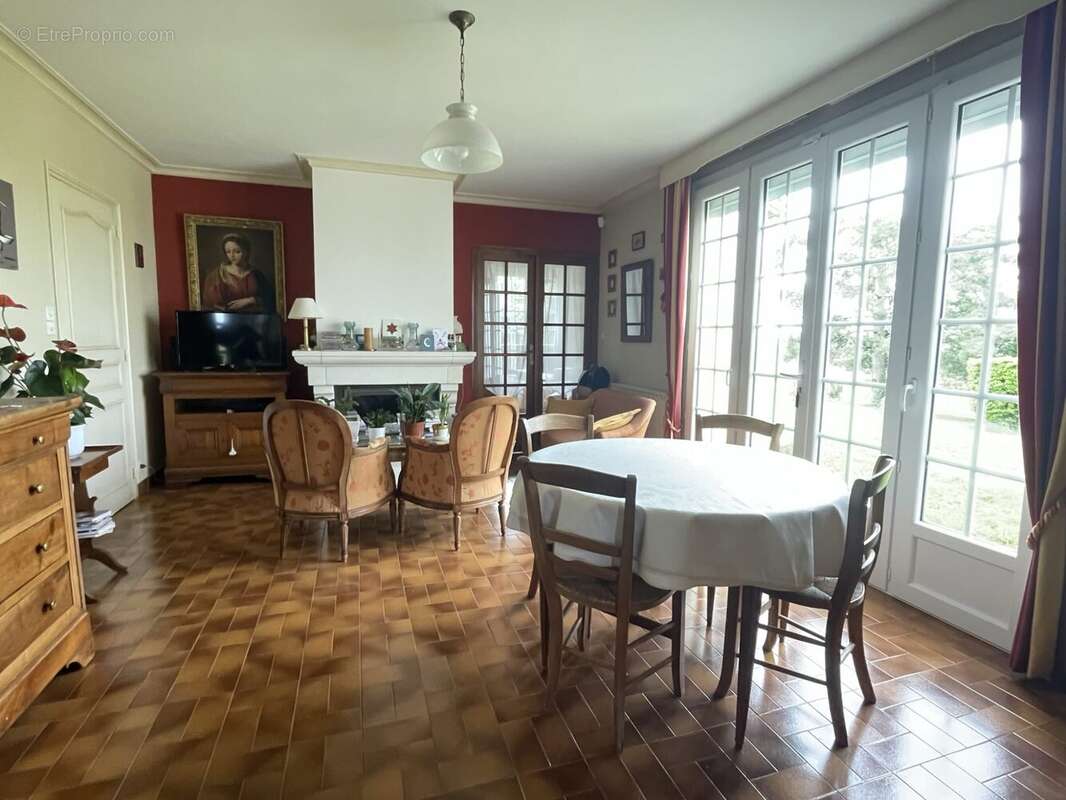 Maison à BELLEFONDS