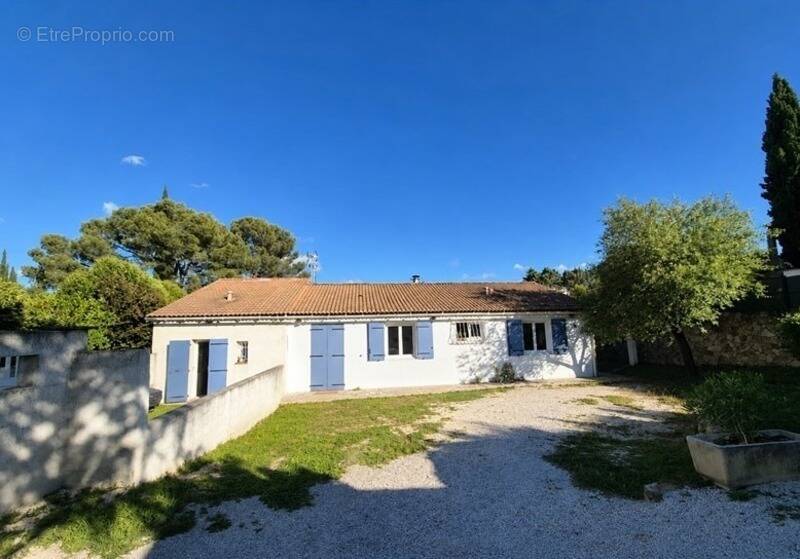 Maison à PEYNIER