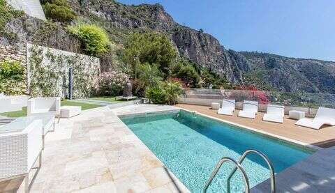Maison à EZE