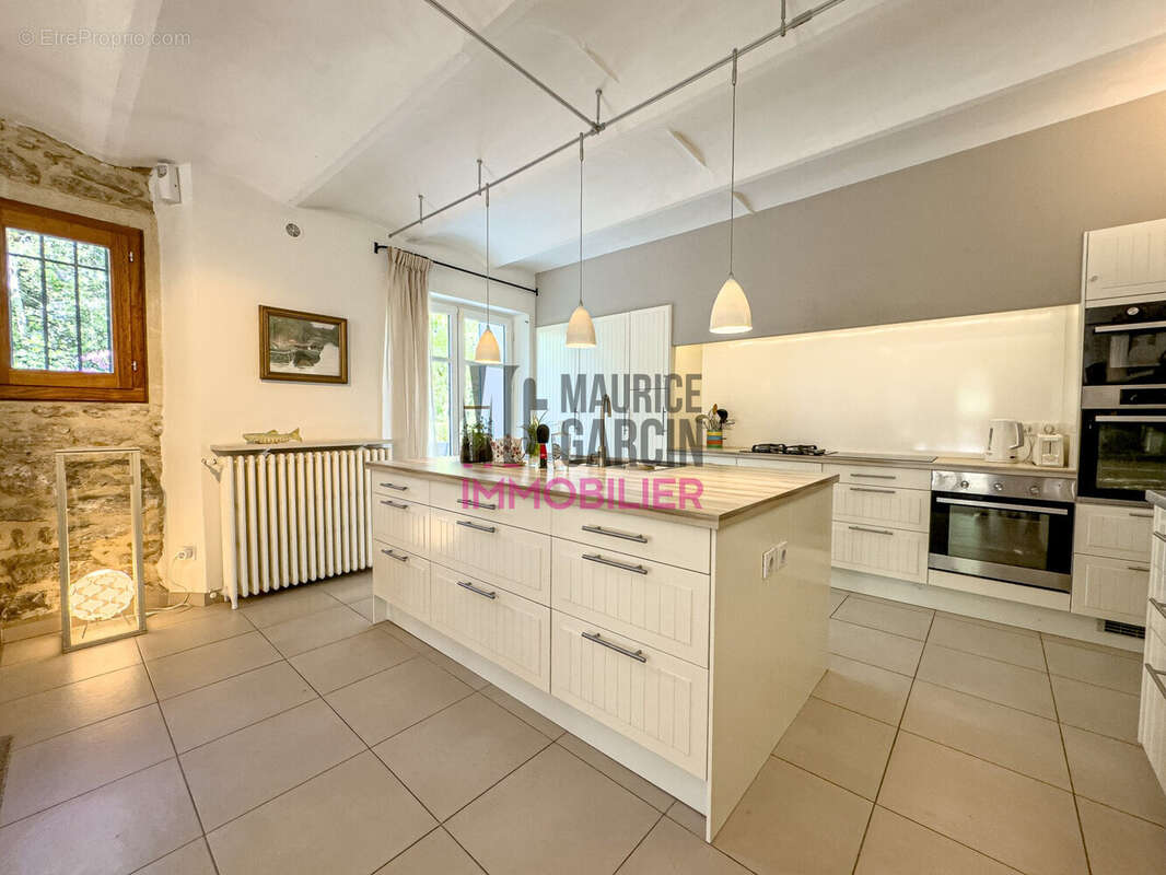 Maison 330 m² à Pernes-Les-Fontaines  - photo 6