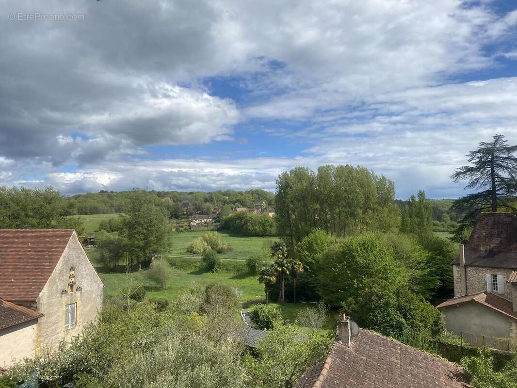 vue - Maison à MEYRALS