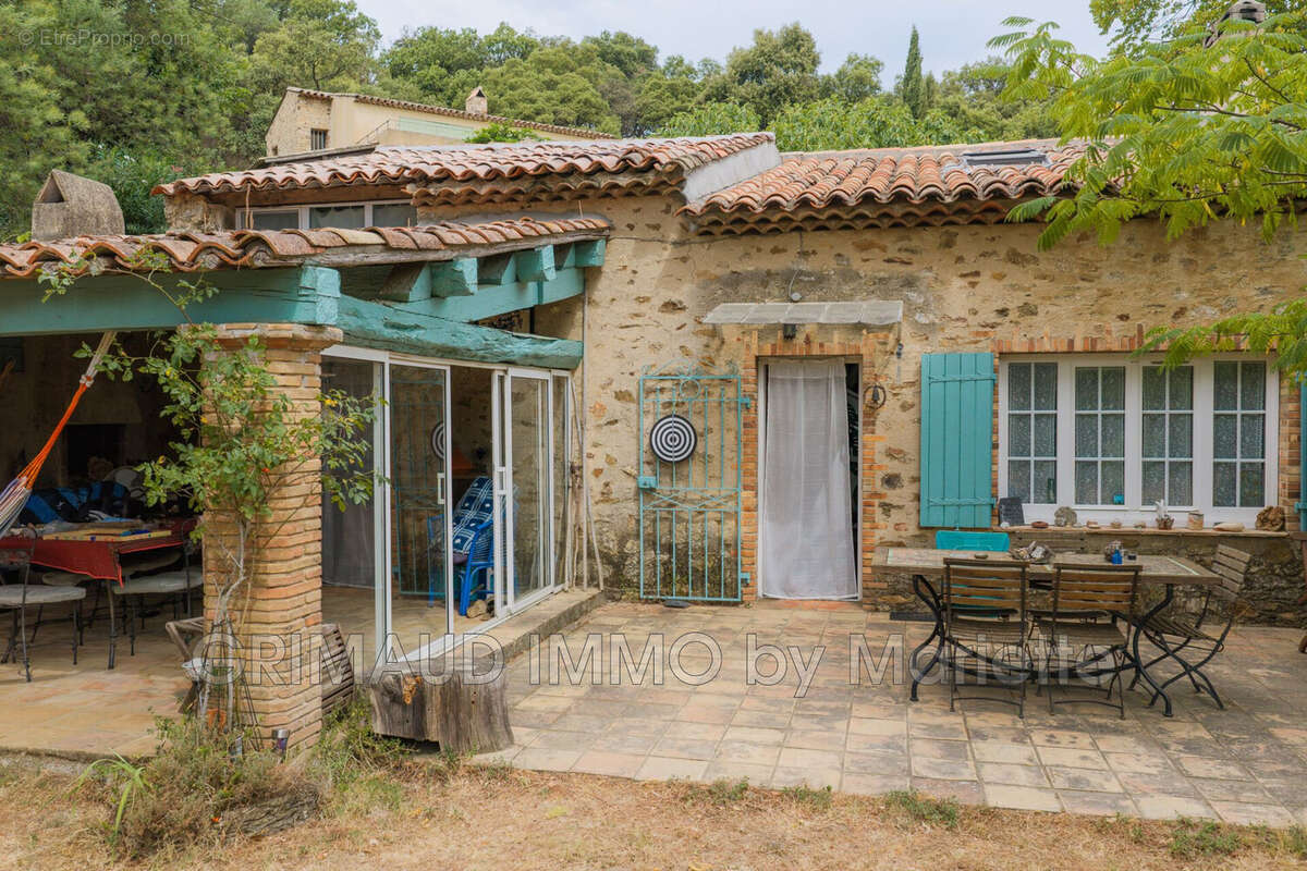 Maison 152 m² à La Garde-Freinet  - photo 5