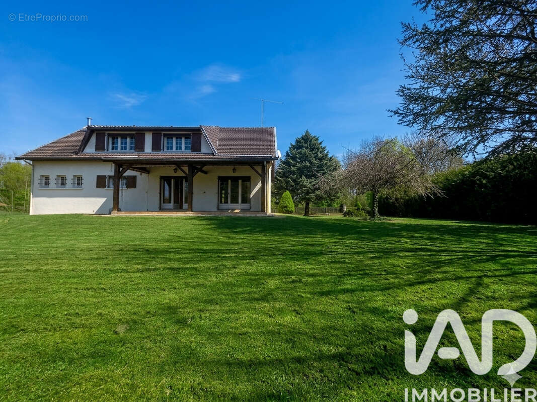 Maison 151 m² à Saint-Amand-Sur-Fion  - photo 3