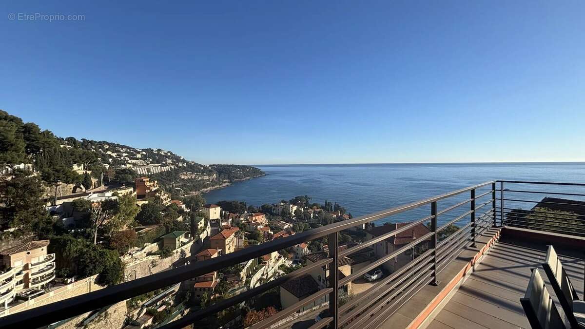 Appartement à ROQUEBRUNE-CAP-MARTIN