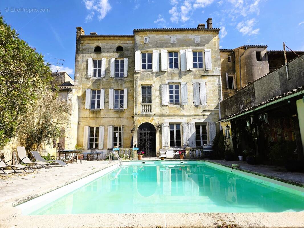 Maison à CASTILLON-LA-BATAILLE