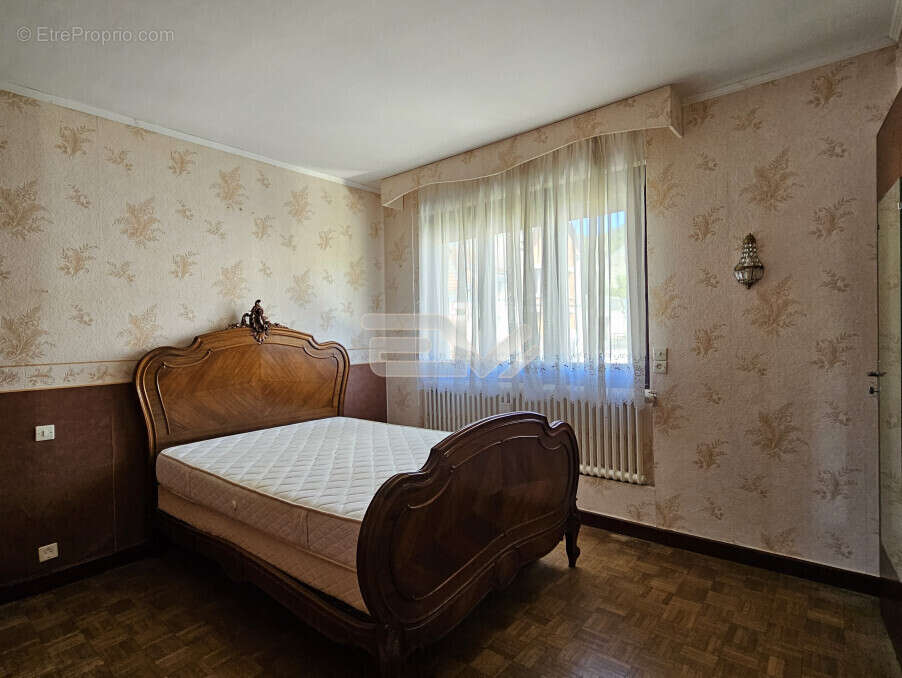 Maison à VAILLY-SUR-AISNE