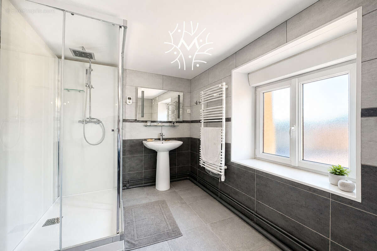 Maison 138 m² à Tagnon  - photo 6