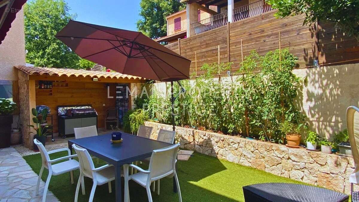 Maison à PEYMEINADE