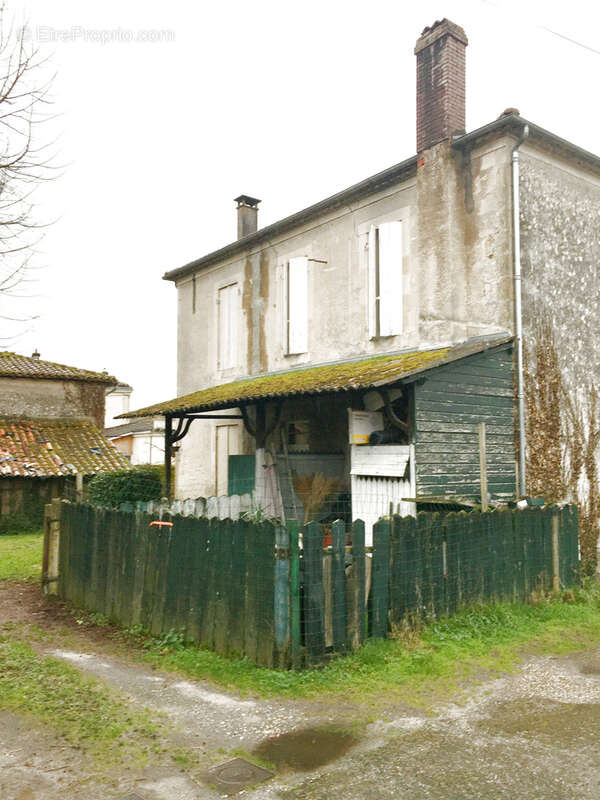 Maison à SAINT-SYMPHORIEN