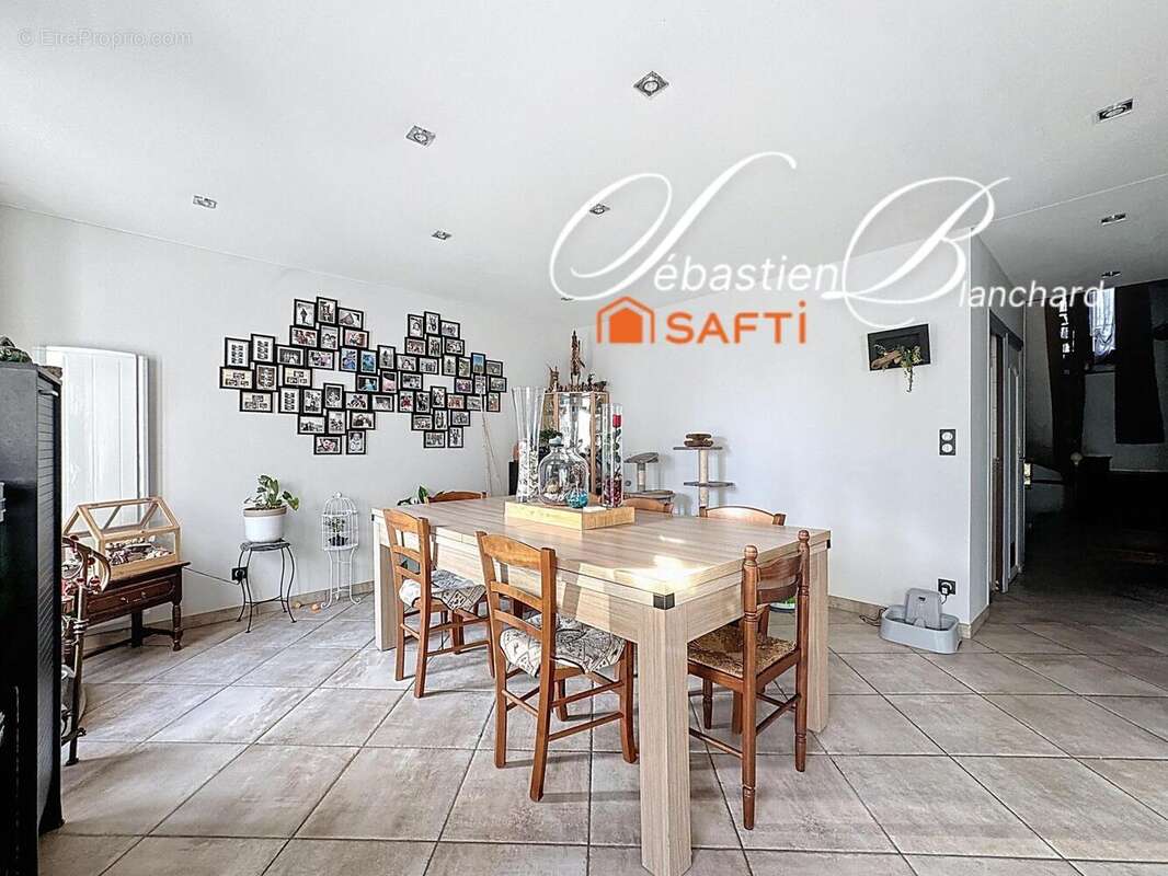 Photo 4 - Maison à CHINDRIEUX