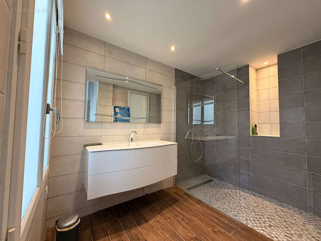 Maison à PARIS-16E