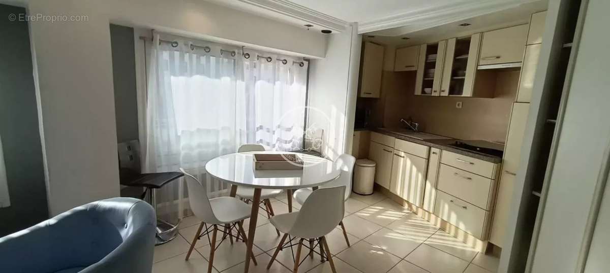 Appartement à SAINT-RAPHAEL