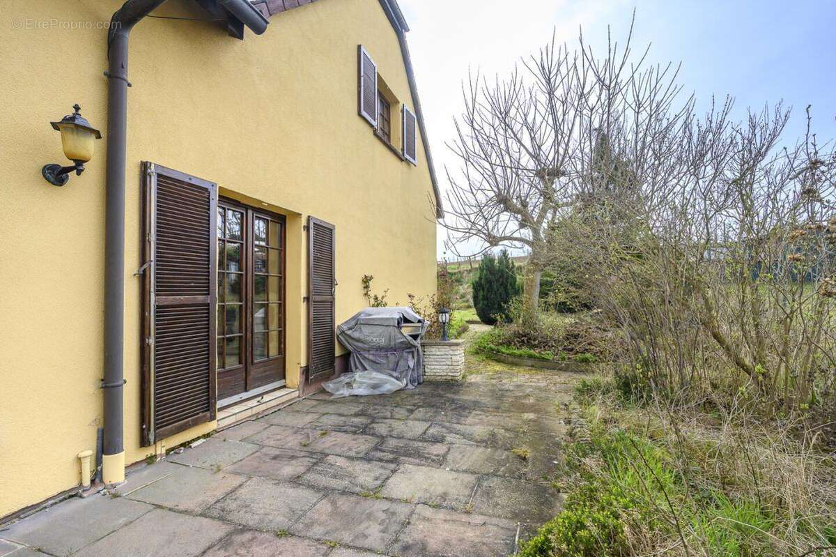 Maison à NEUGARTHEIM-ITTLENHEIM