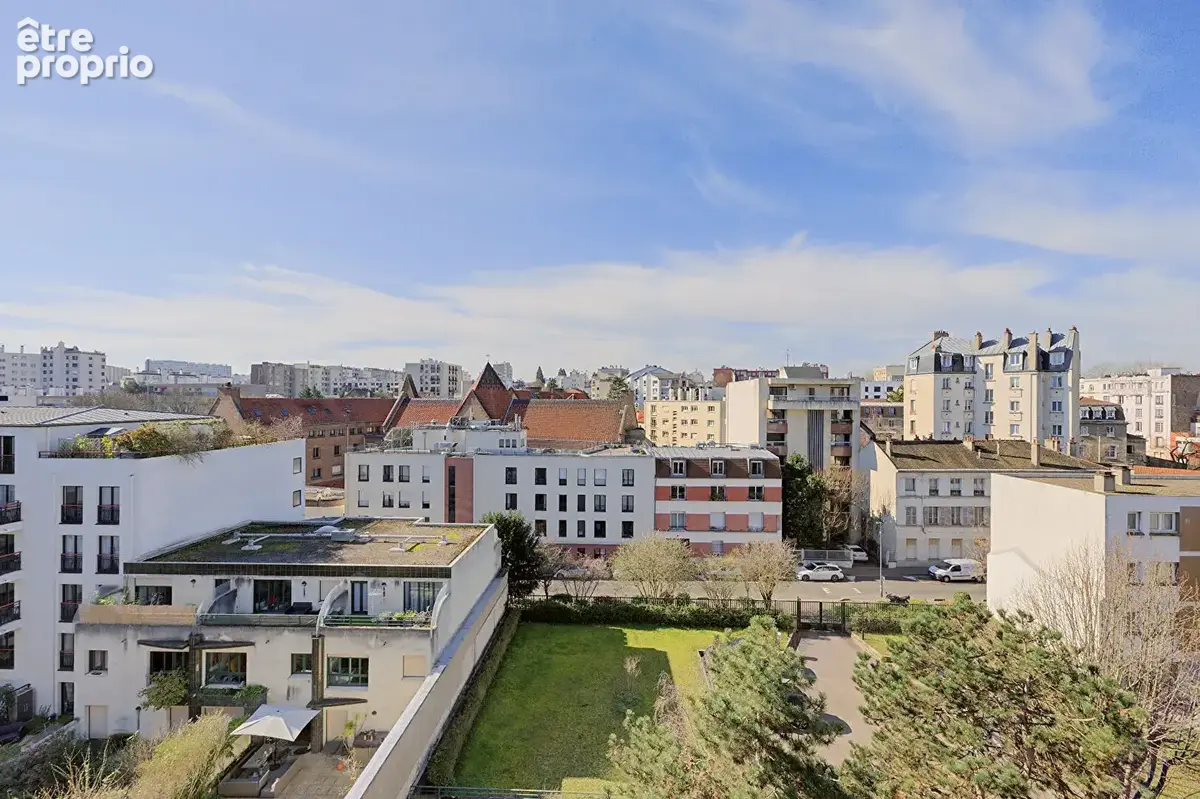 DERNIER ETAGE  Vue sur le Parc du Lycée MICHELET -- 4 PIECES - 3 Chambres,  double balcons,  cave et garage inclus. - photo 12