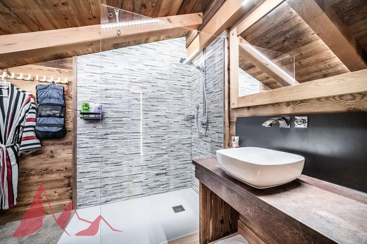 Splendide chalet luxueux de 4 chambres (possible 5) - Les Gets - photo 23