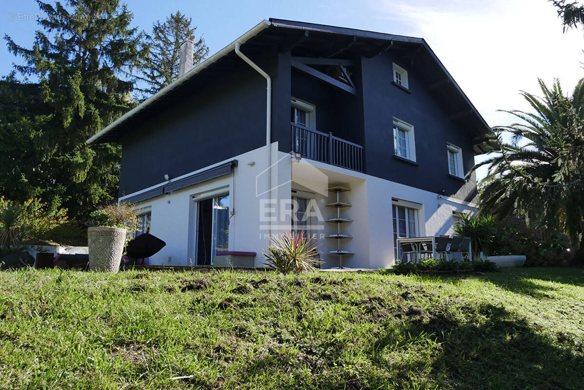 Maison à MOUGUERRE