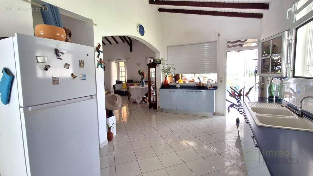 Maison 170 m² à Goyave  - photo 6