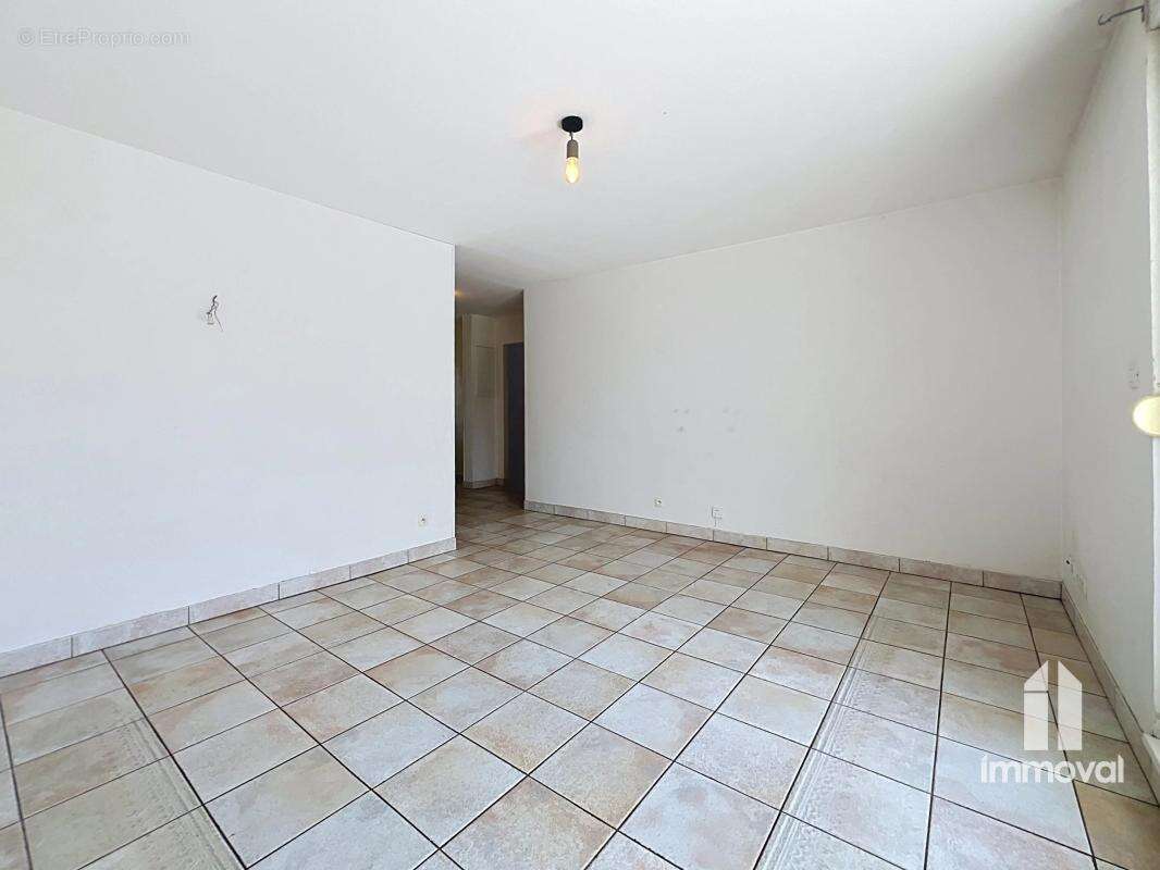Strasbourg • cronenbourg  - t2 - 44,88m² - photo 3
