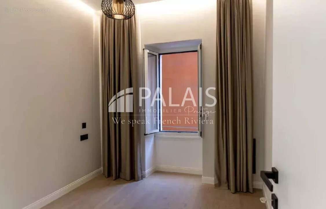 Appartement à VILLEFRANCHE-SUR-MER