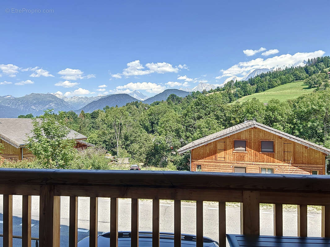 Appartement à COMBLOUX