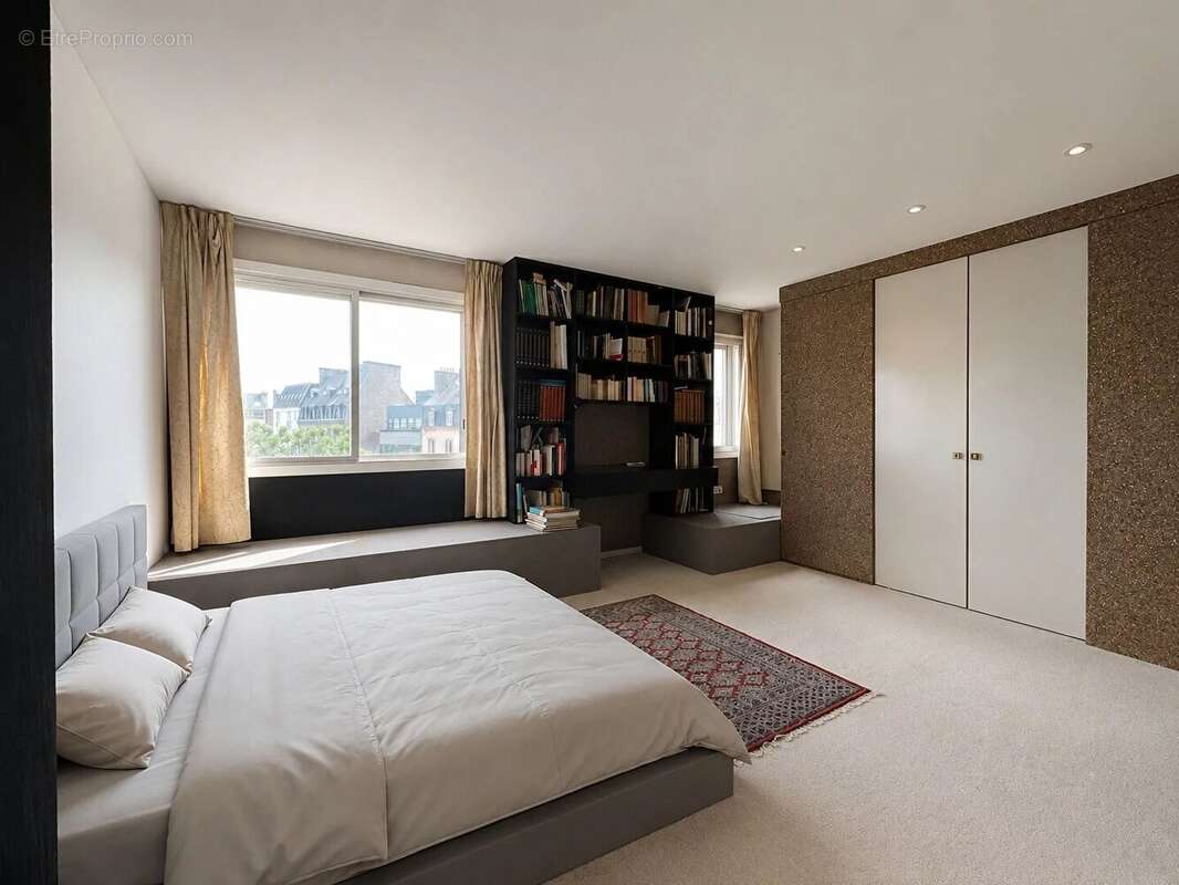 Duplex de 138 m² au coeur de ville, lumière, volumes et caractère - photo 2