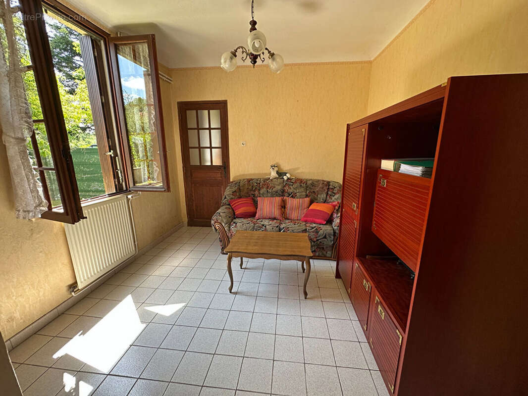 Maison à BELLOU-SUR-HUISNE