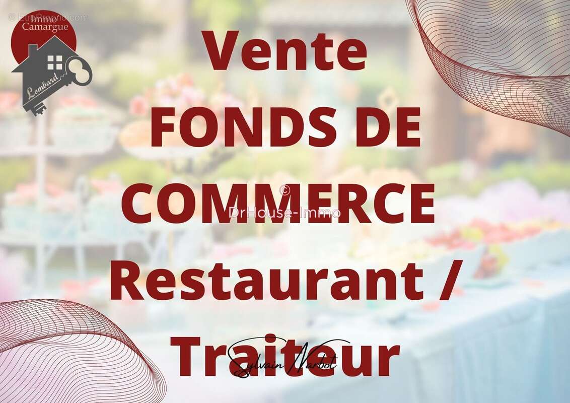 Commerce à AIGUES-MORTES