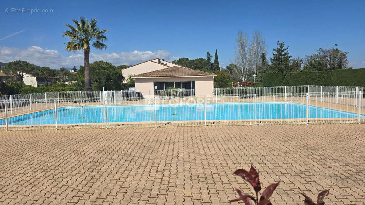 Appartement à MANDELIEU-LA-NAPOULE