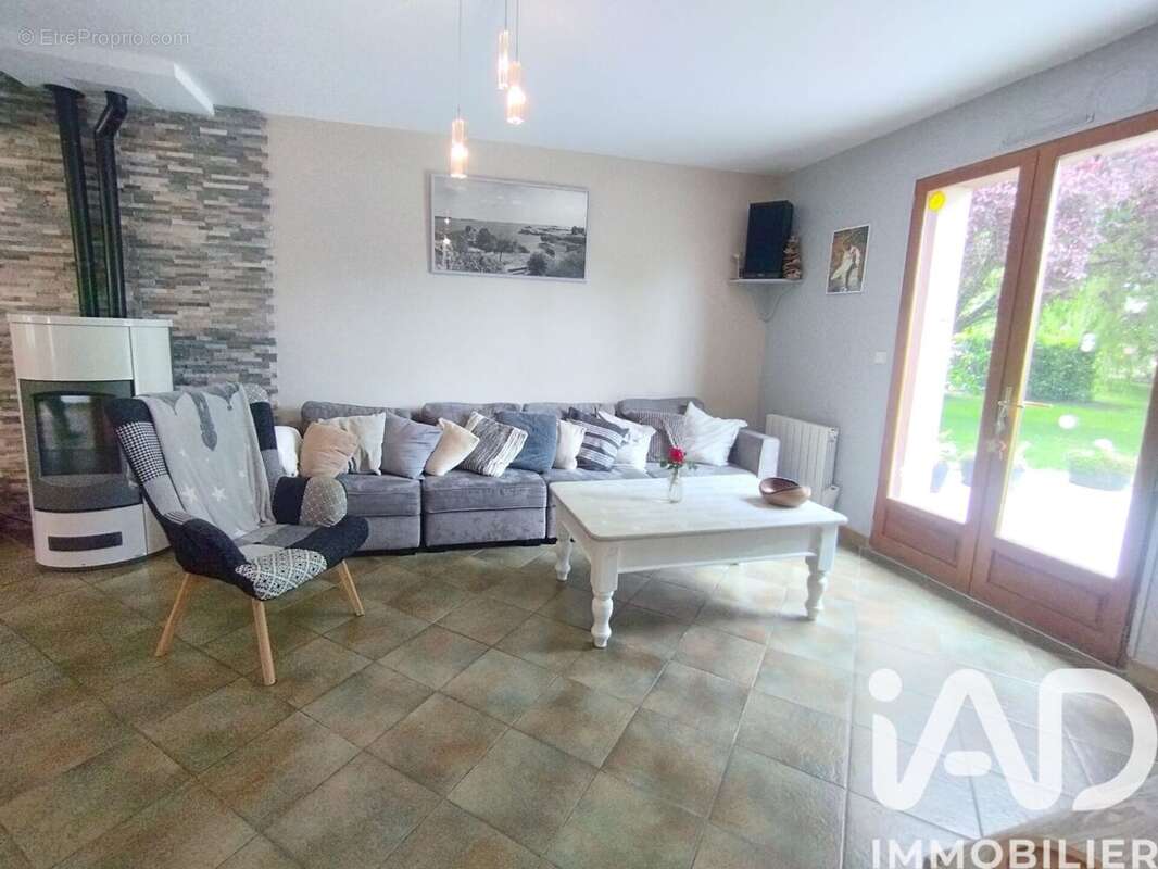 Photo 8 - Maison à COURCELLES-LA-FORET